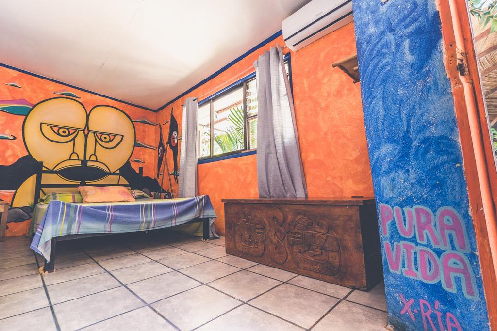 Pura Vida Hostel Tamarindo Eksteriør bilde