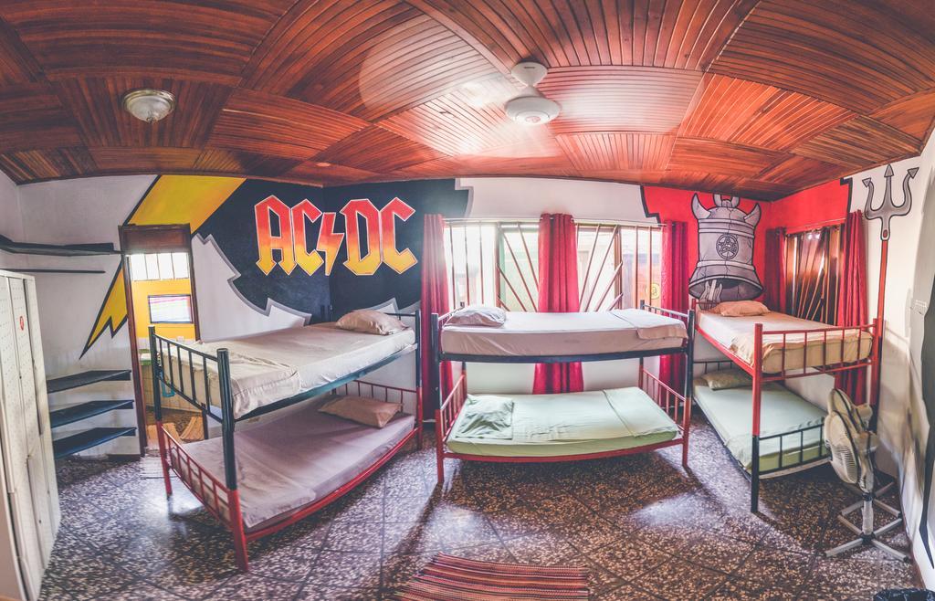Pura Vida Hostel Tamarindo Eksteriør bilde