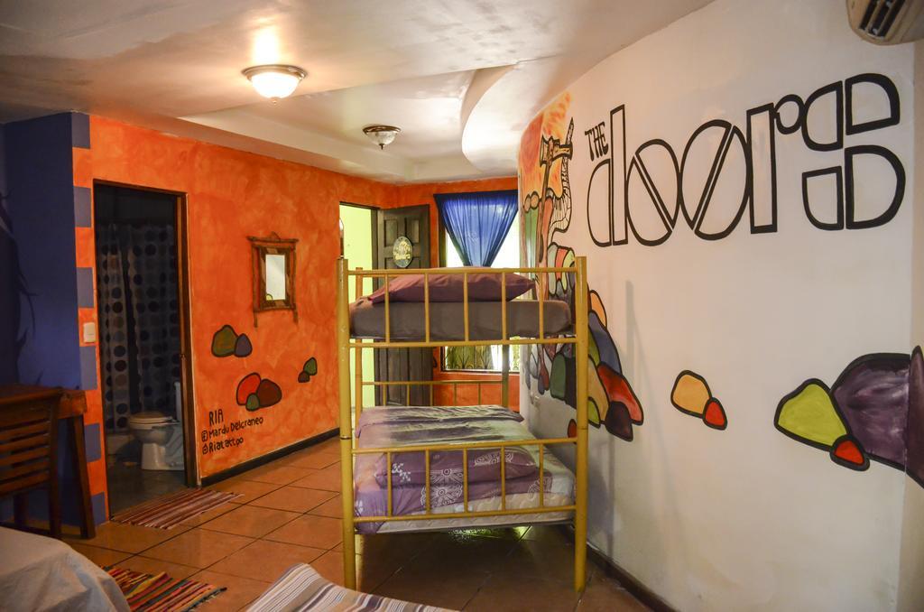 Pura Vida Hostel Tamarindo Eksteriør bilde